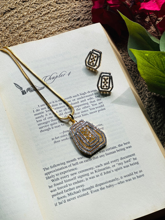 Aurielle Pendant Chain