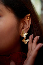 Load image into Gallery viewer, PERLA TWIN BUTTERFLY EARRING
