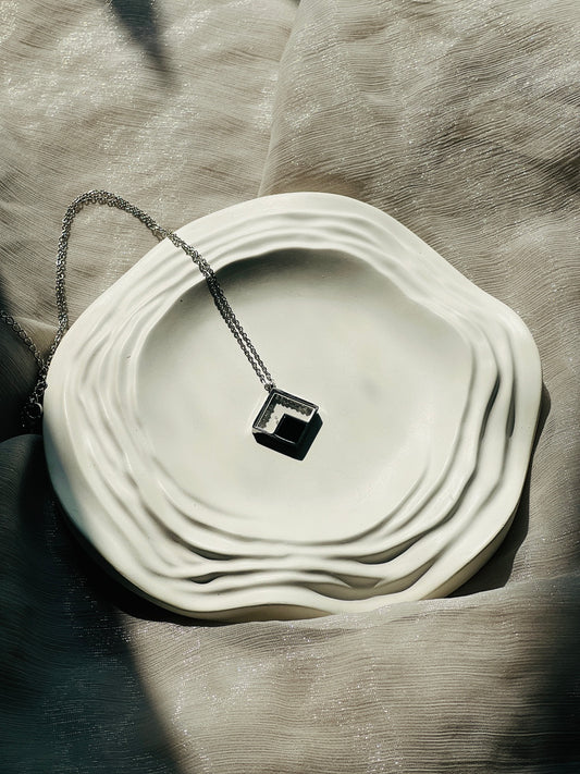 Midnight Square Neckchain - Neckpiece