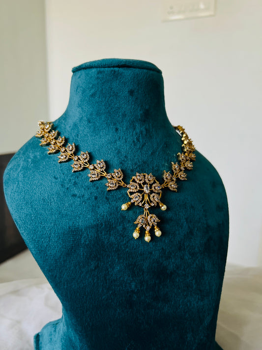 HIRAYA - Neckpiece
