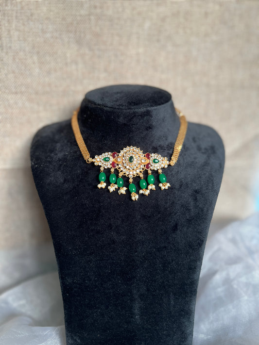 Golden Pearl Choker