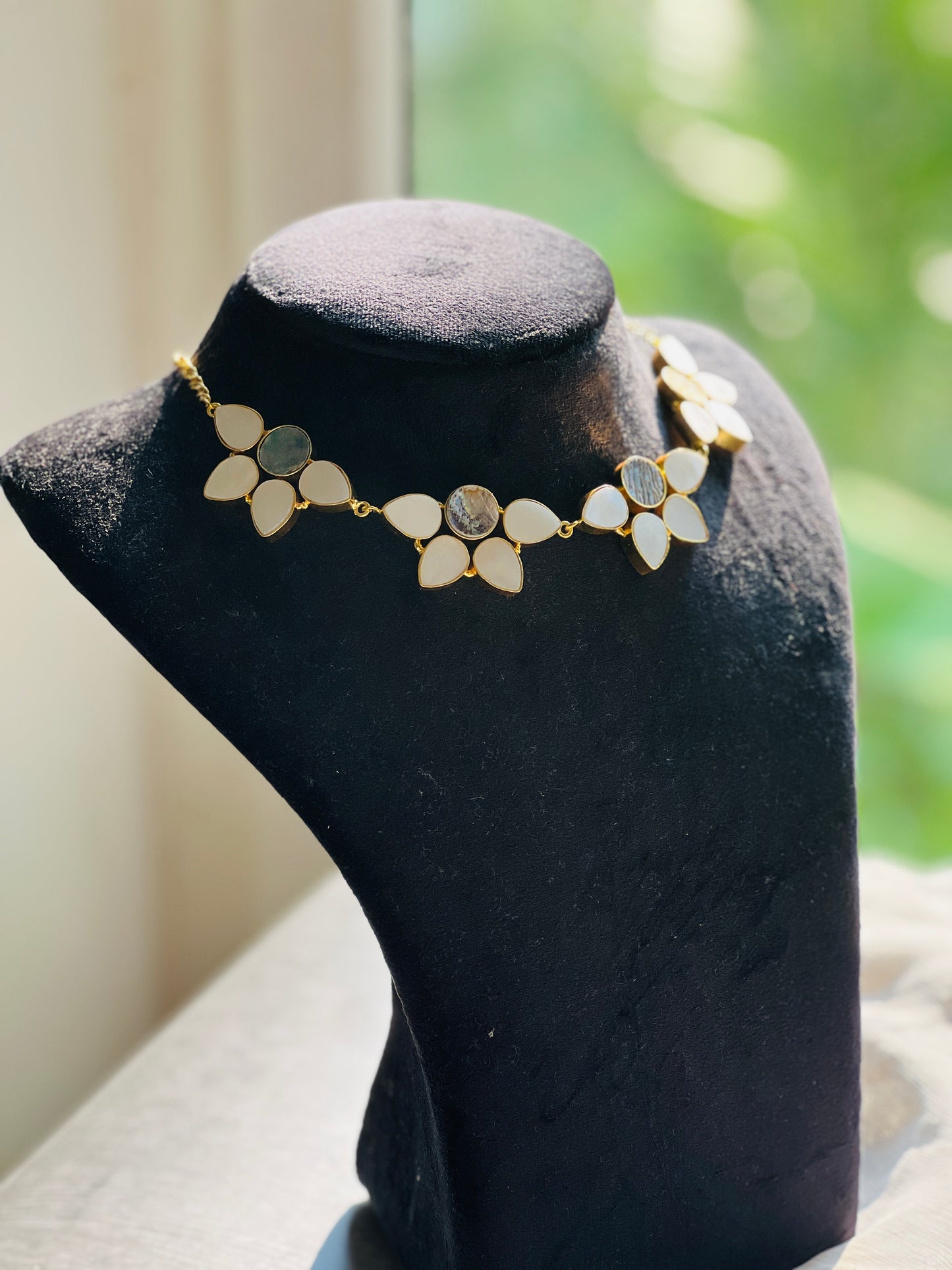 Ivory Bloom Natural Stone Necklace Set