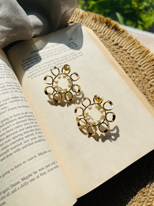 Pearl Sunburst Studs