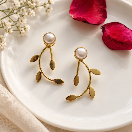 Curved Pearl Earrings