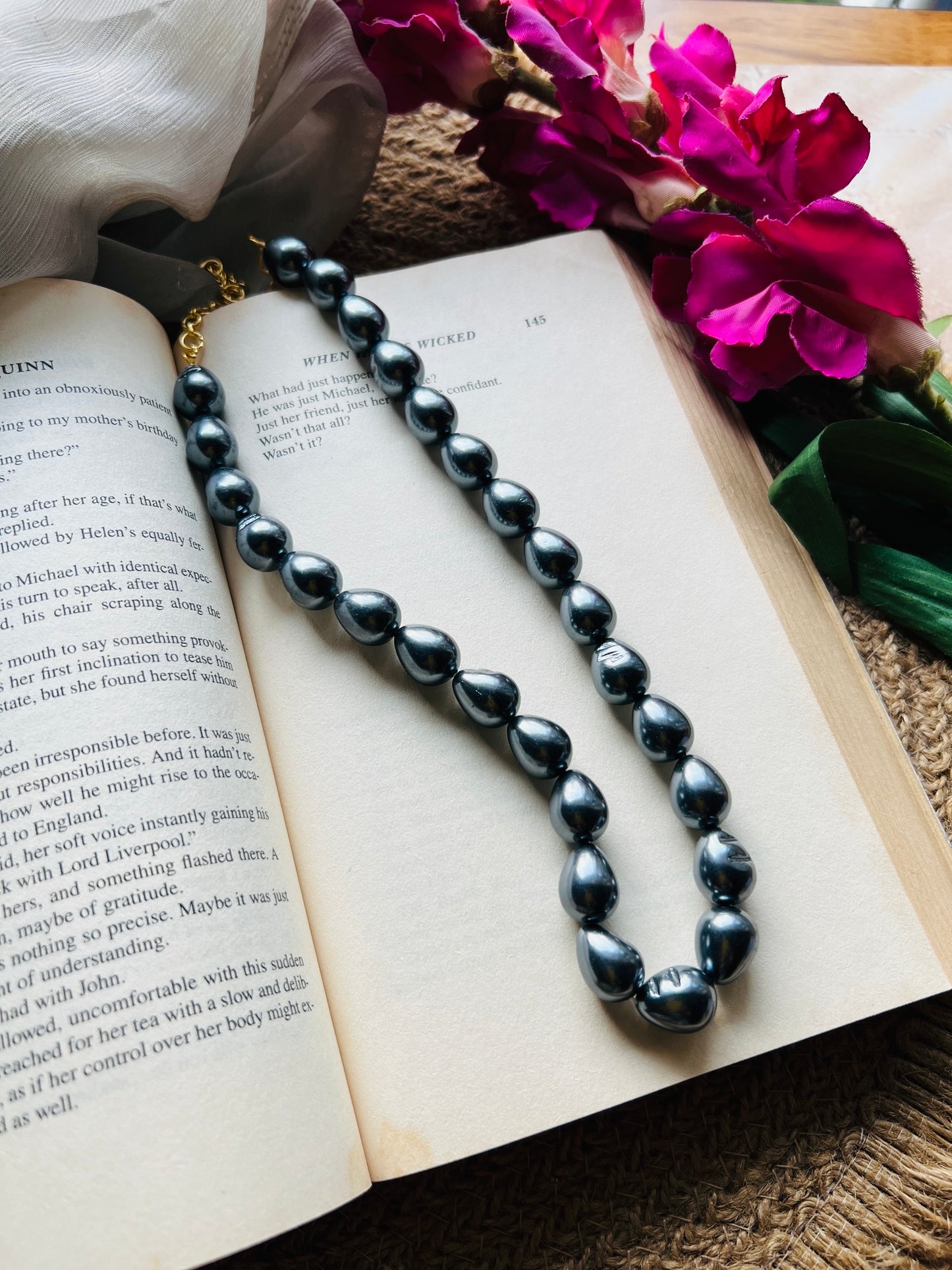 Charcoal Luxe Pearl Necklace