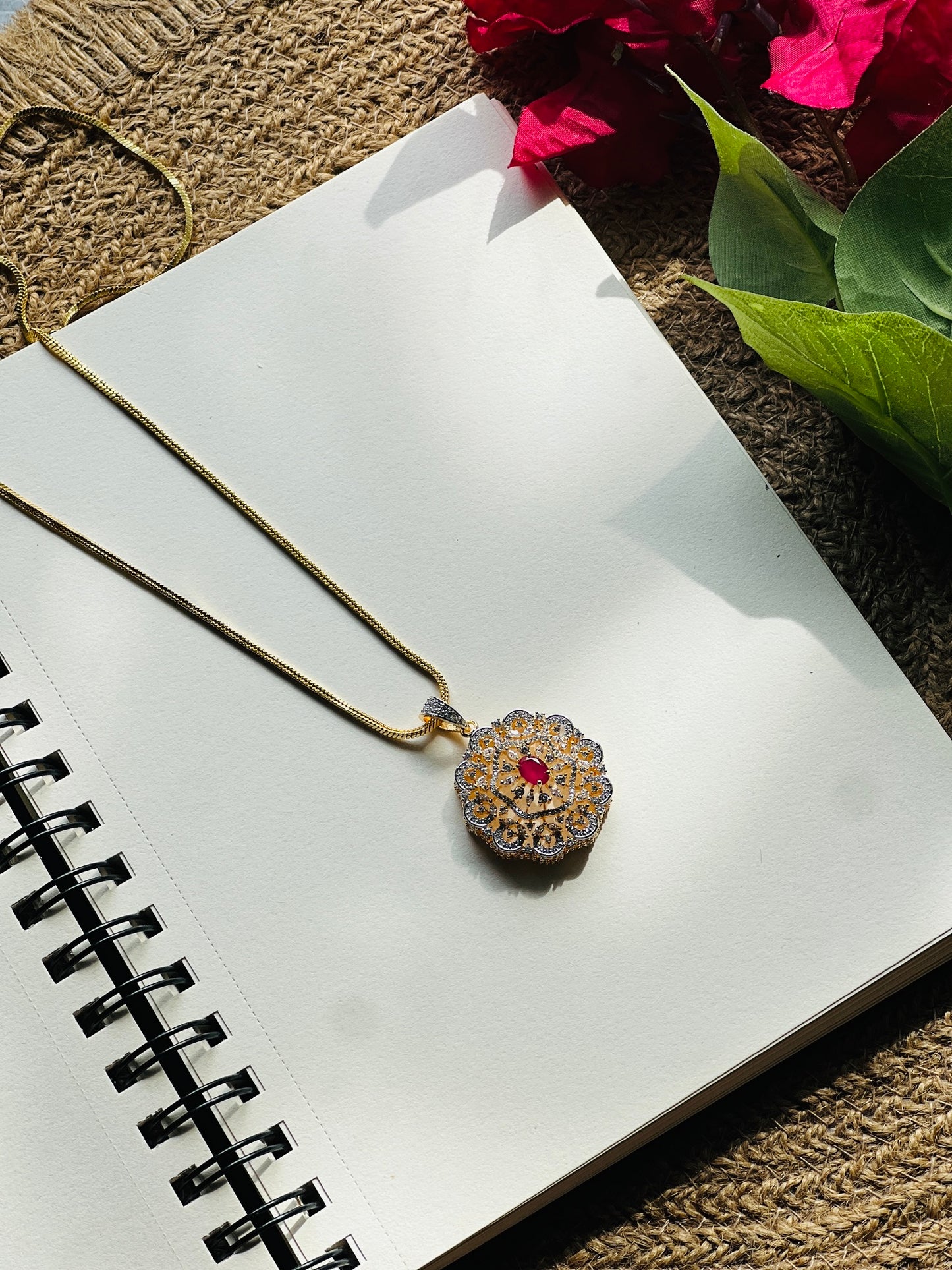 Kiara Spark Pendant Chain