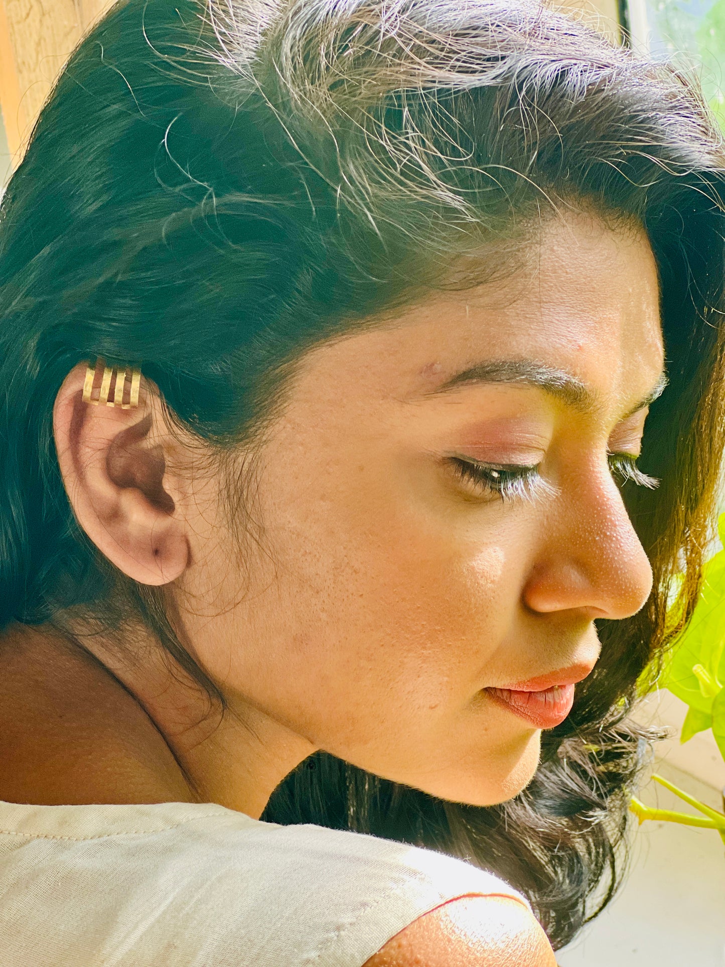 GOLDEN EARCUFF