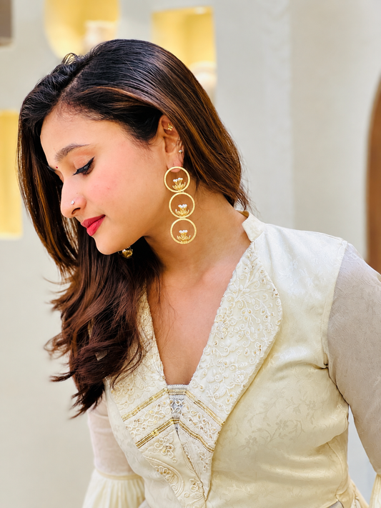 Kamala Trio Pearl Hoops