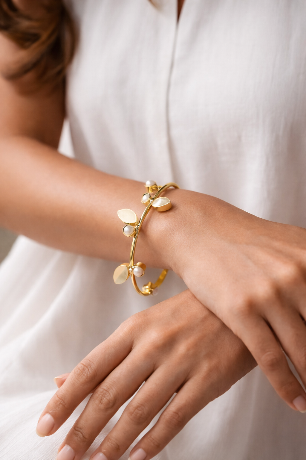 Elysian Leaf Bangle