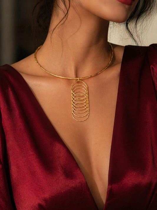 Golden Orbit Pendant Hasli