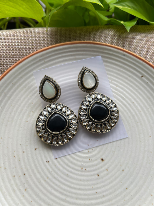 POLKI KUNDAN BLUE EARRING - Earrings