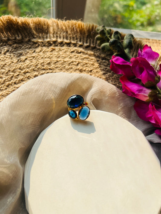 Celeste Oval Trio Rings -