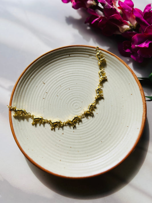 Golden Majesty Tiger Choker Set