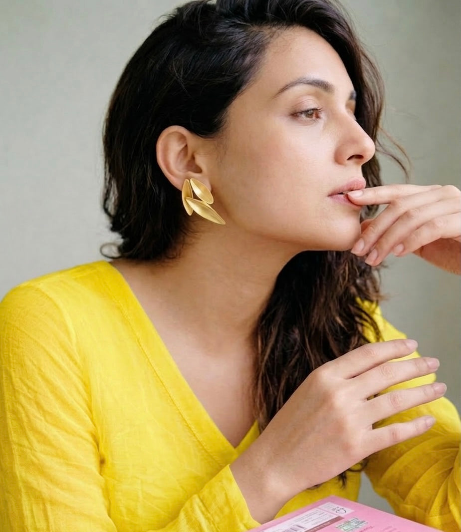 Golden Leaf Sculpt Stud Earrings