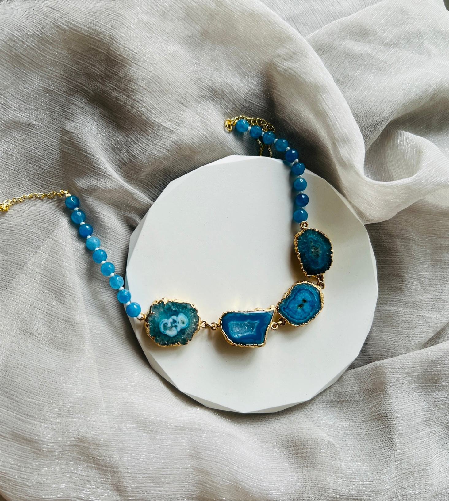 Serene Agate Choker - Neckpiece