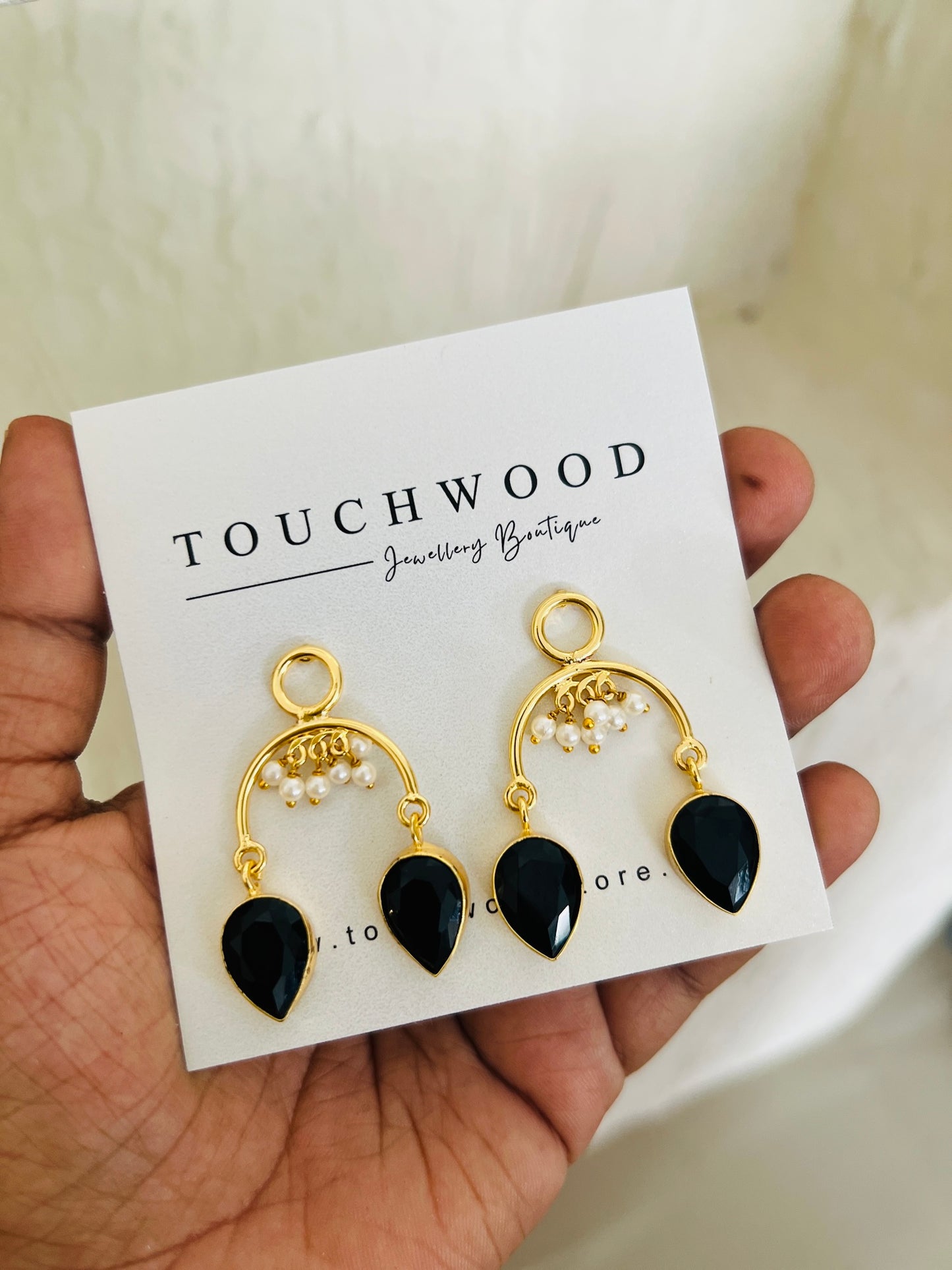 Midnight Pearl Arc Earrings