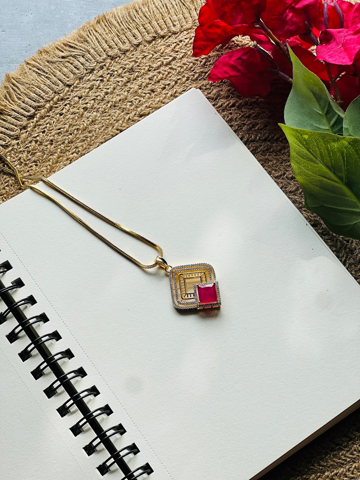Aurielle Pendant Chain