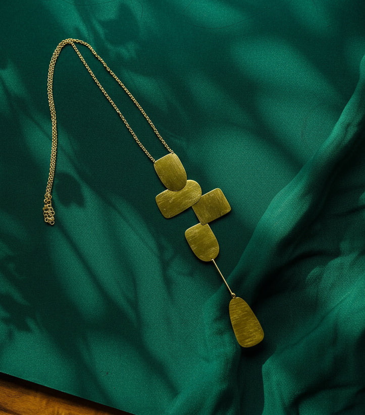 The Vertex Neckpiece