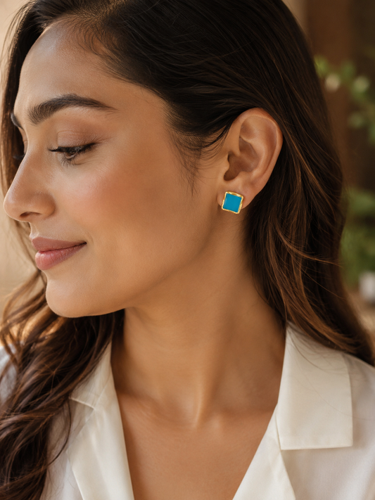 Lustre Studs
