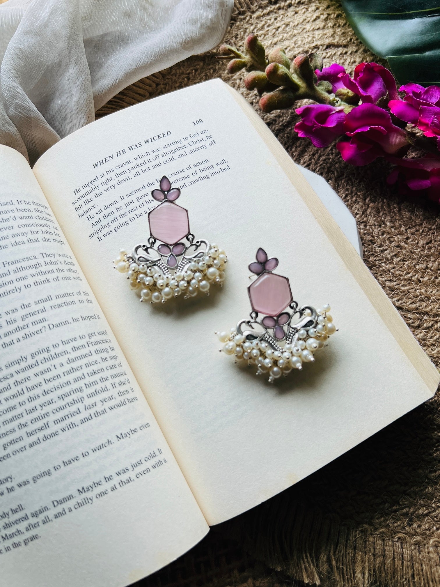 Peacock Pearl Grace - Earrings