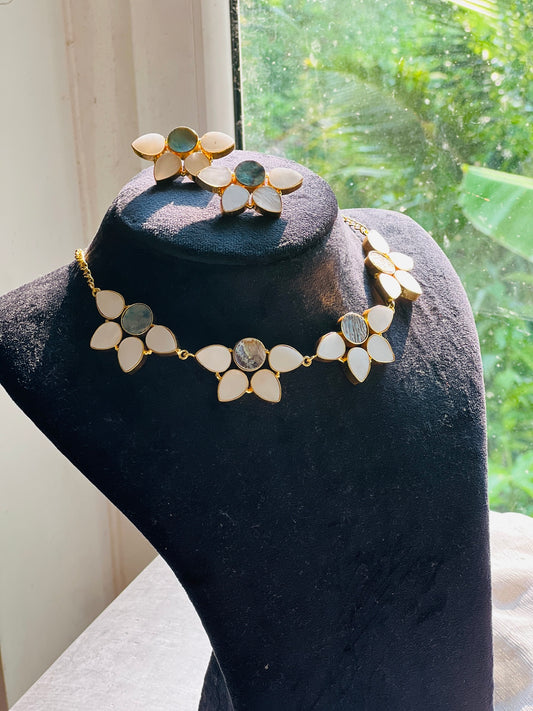 Ivory Bloom Natural Stone Necklace Set
