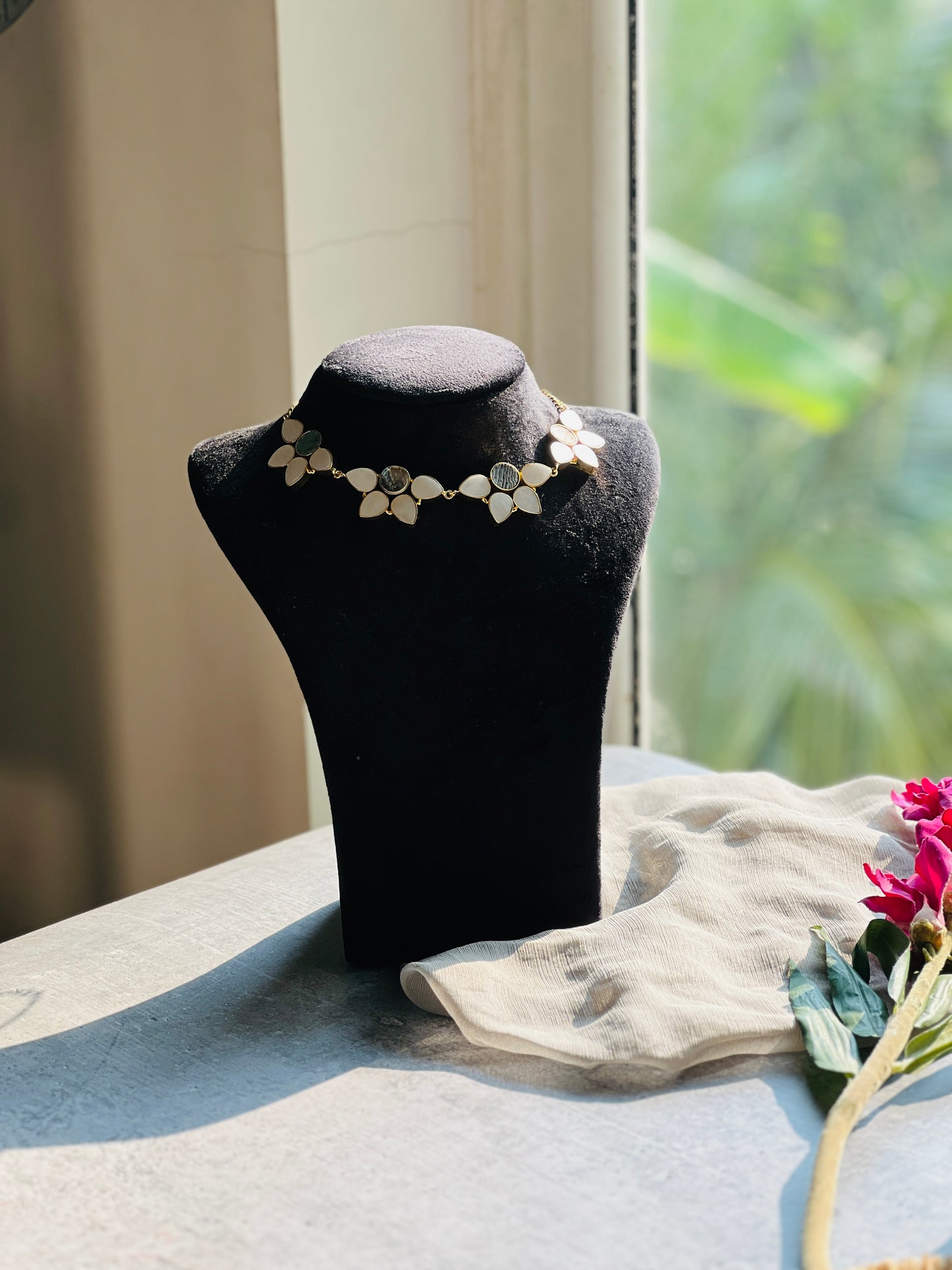 Ivory Bloom Natural Stone Necklace Set