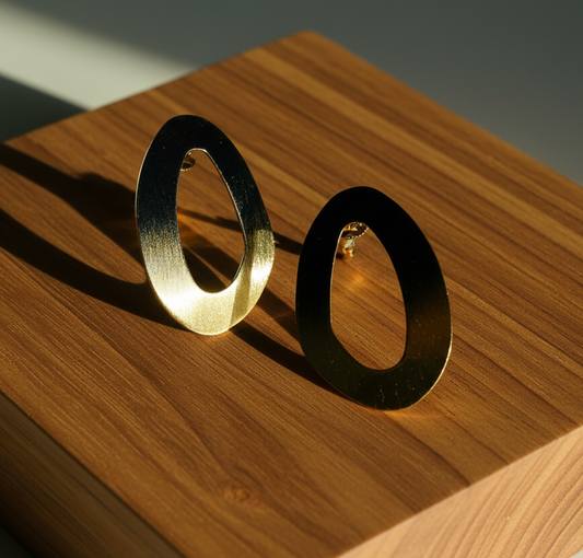 OVAL GOLDEN EARRING - Earrings