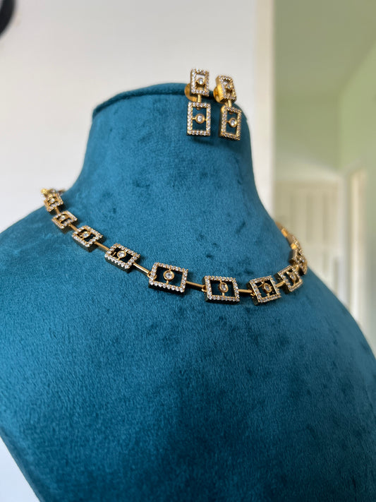 SADAA DIAMOND STONE NECKPIECE - Neckpiece