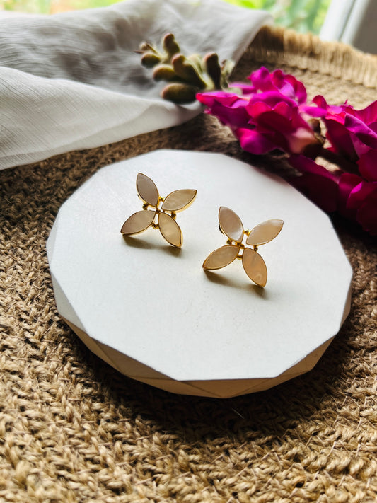 Luna Clover Studs - Earrings