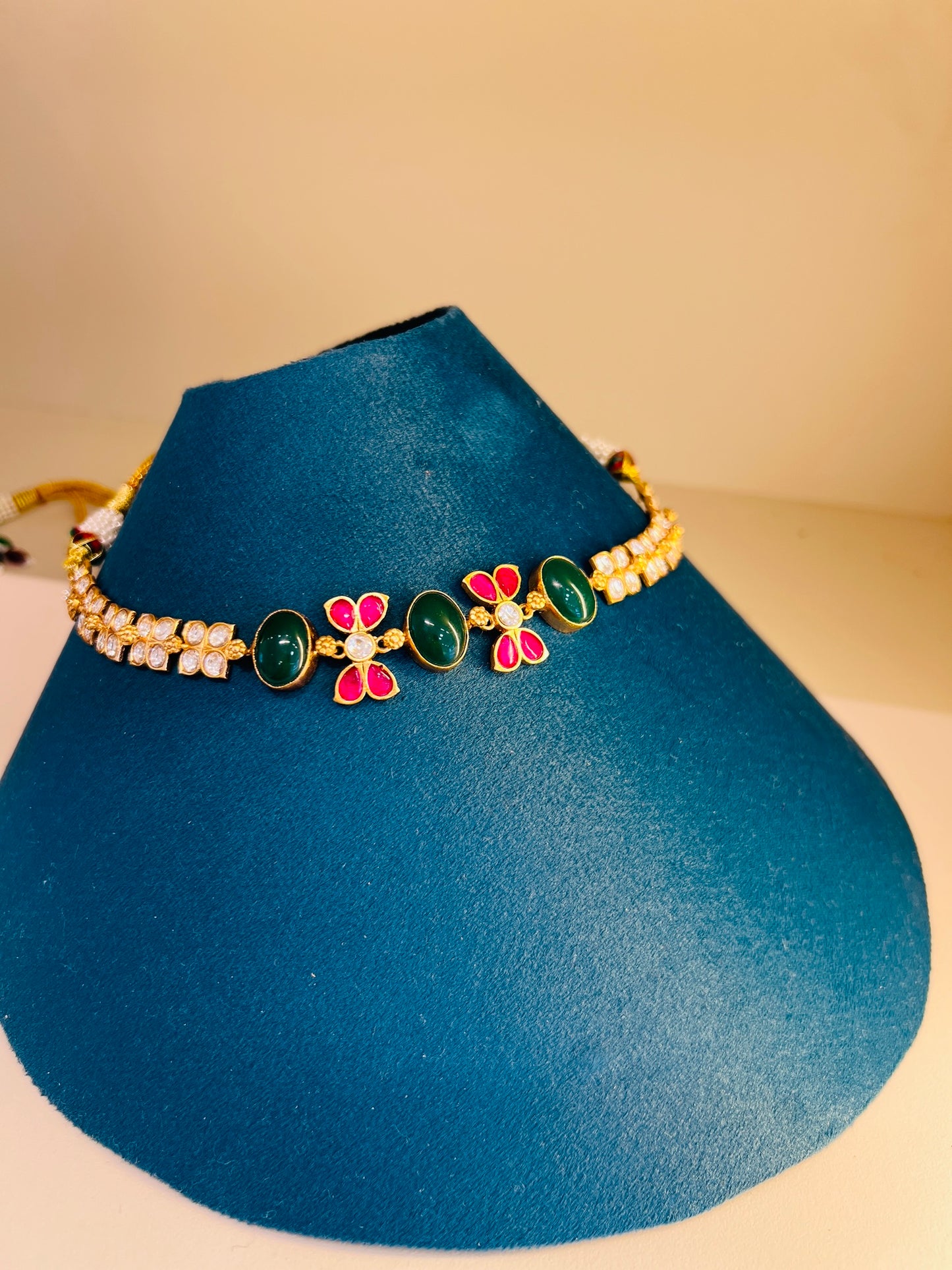 Rosé Monarch Choker