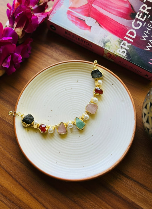 Elara Dual Aura Choker