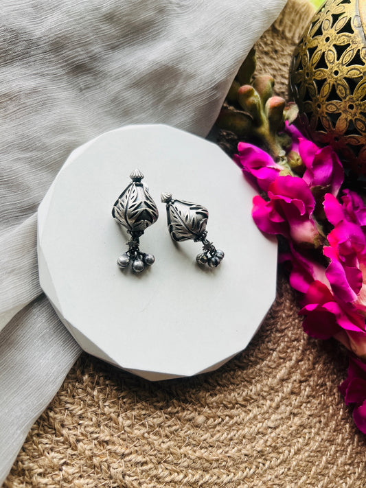 Antique Shell Charm Earrings - Earrings