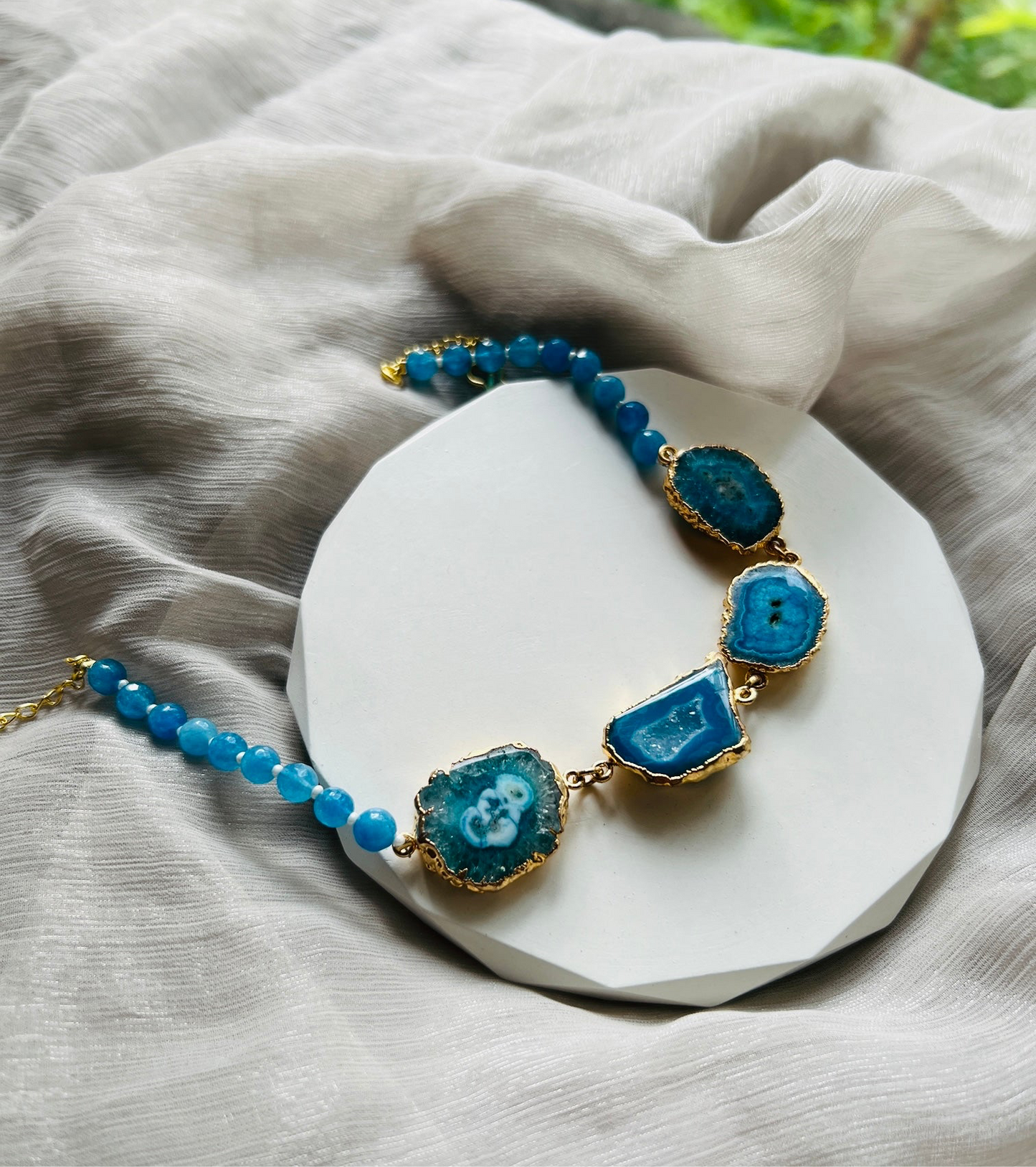 Serene Agate Choker - Neckpiece