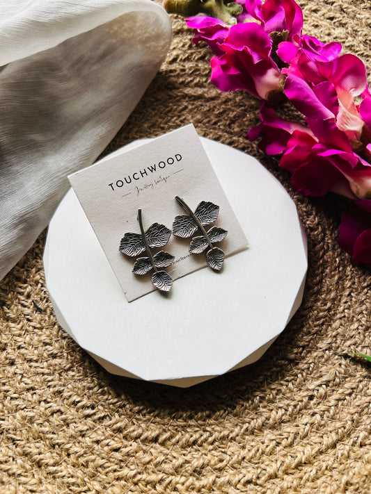 VintLeaf Earrings - Earrings