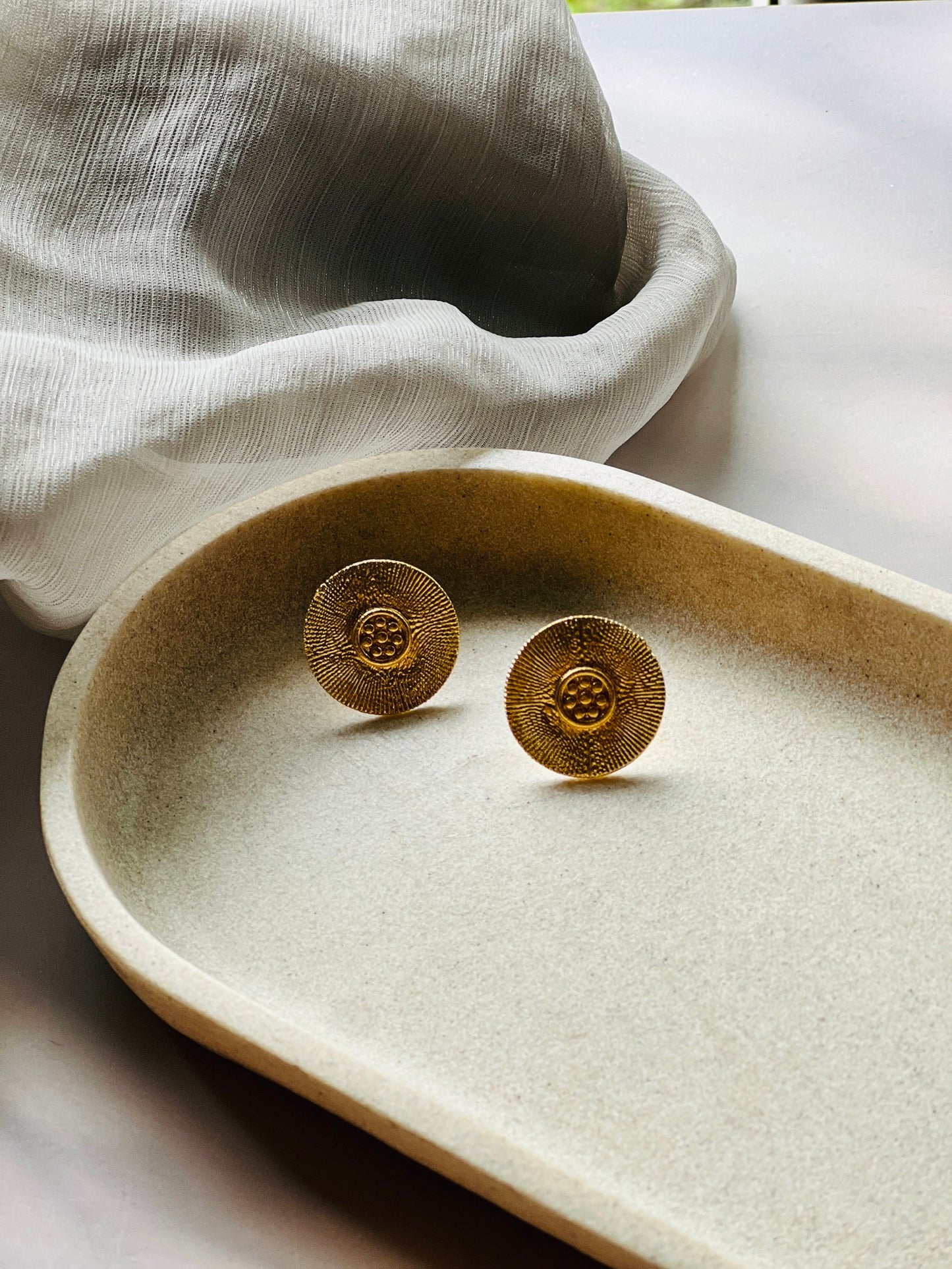 Golden Aura Round Earrings