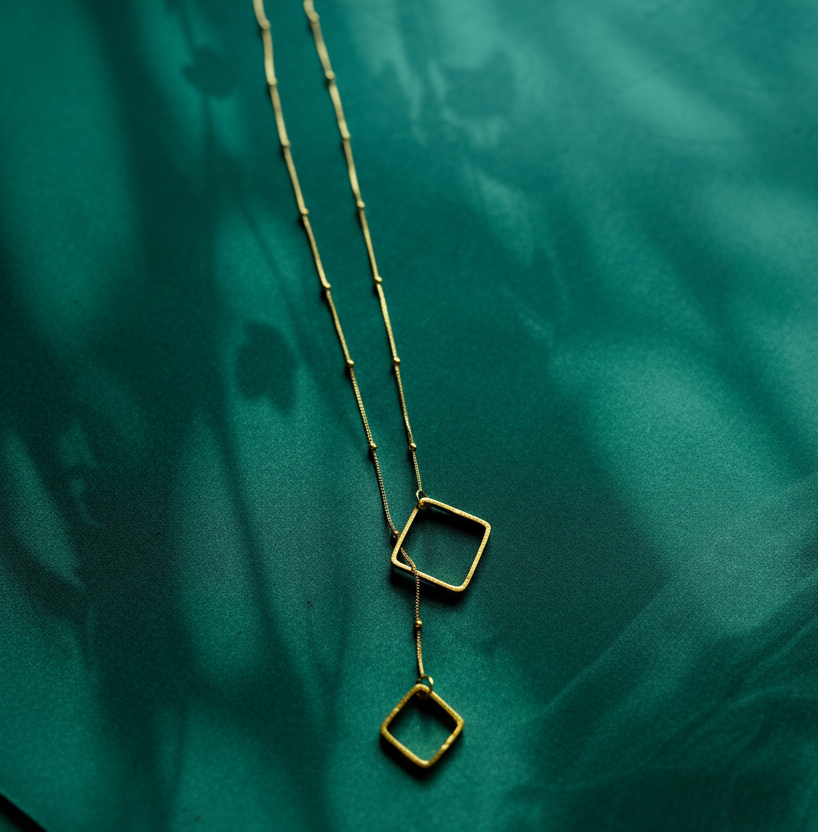 Elowen Adjustable Pendant Necklace