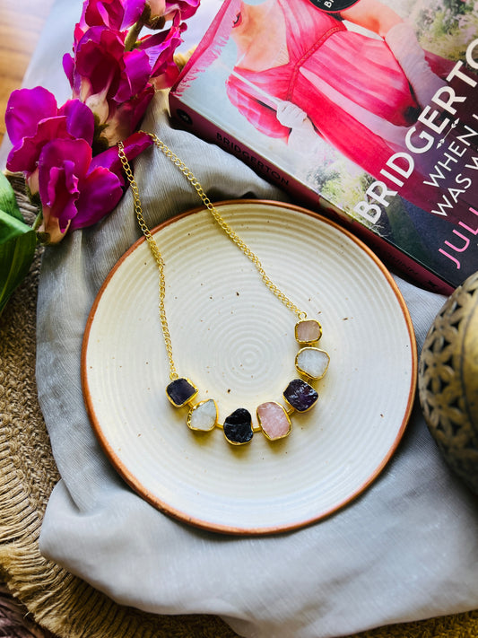 Aria Curve Stone Necklace