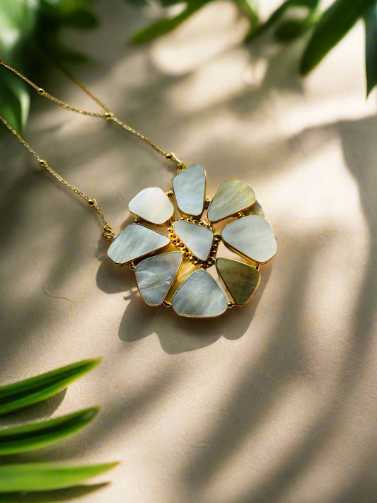 Sunlit Pearl Pendant Chain - Neckpiece