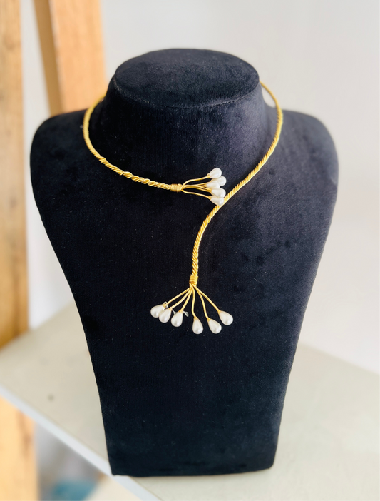 Pearl Orbit Hasli - Neckpiece