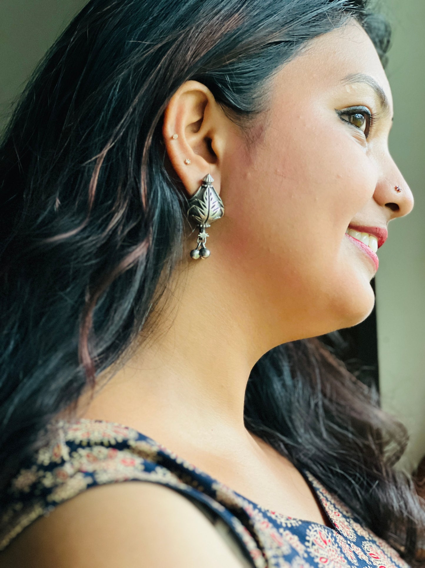 Antique Shell Charm Earrings