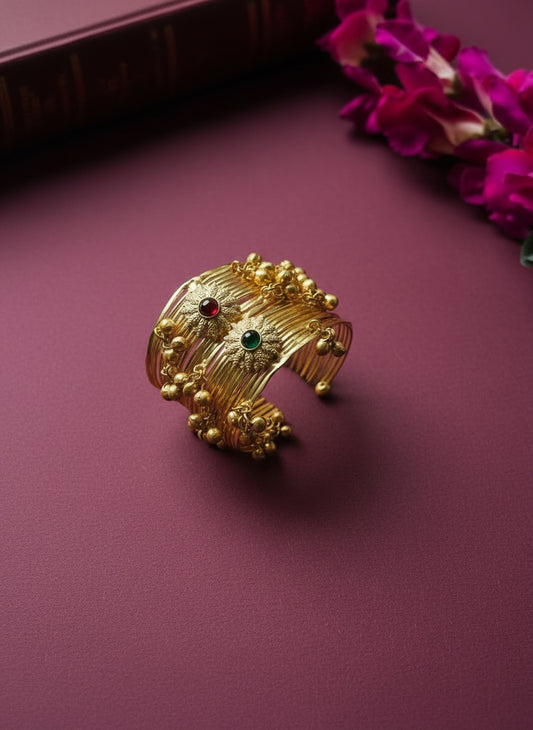 Kashmiri Ghungroo Glow Cuff