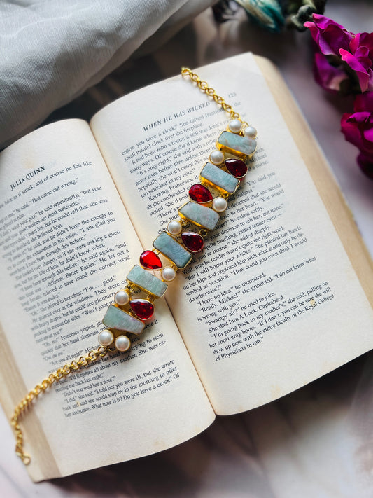 The Aurora Choker