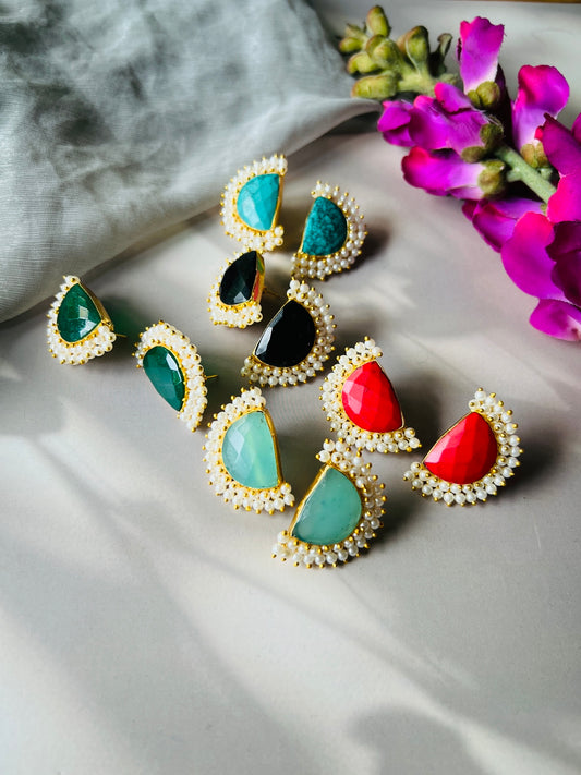 Pearl Dusk Studs - Earrings