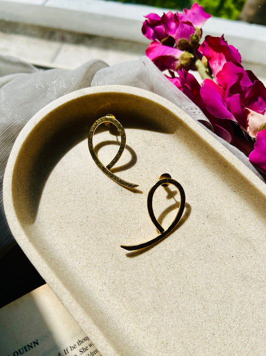 Nyra Hammered Gold Earrings