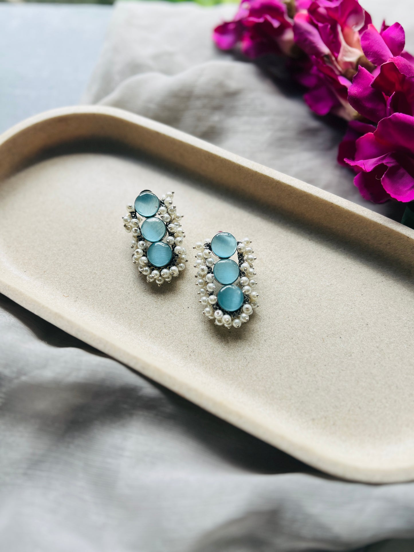 Moonmist Pearl Studs