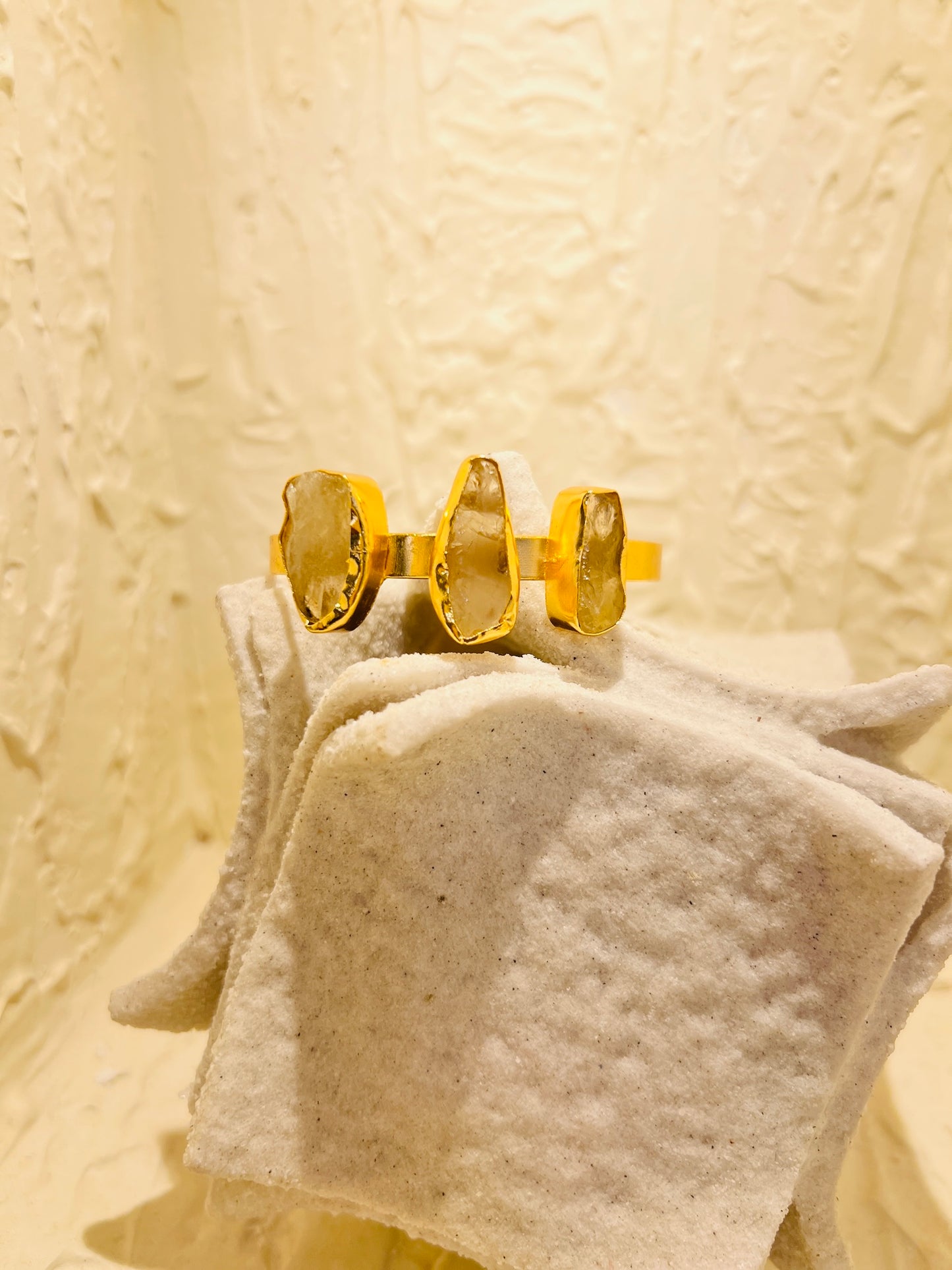 THREE STONE BANGLE (yellow)