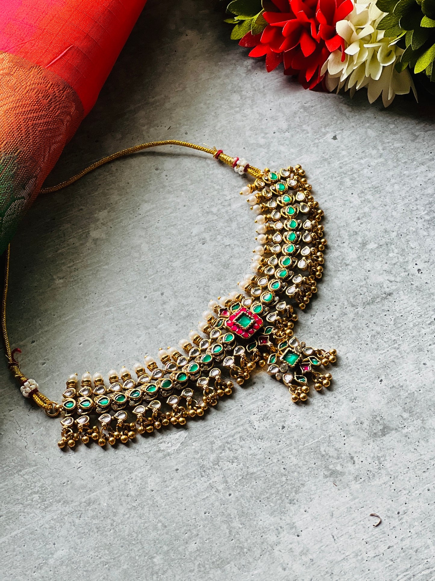 Emerald Noor Choker