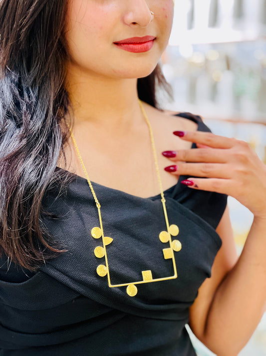 Saira Contemporary Neckpiece (mini)