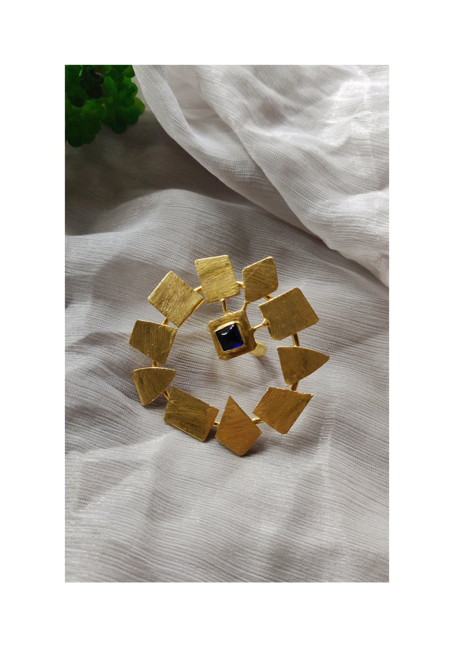 Geometrical Blue stone Neckpiece