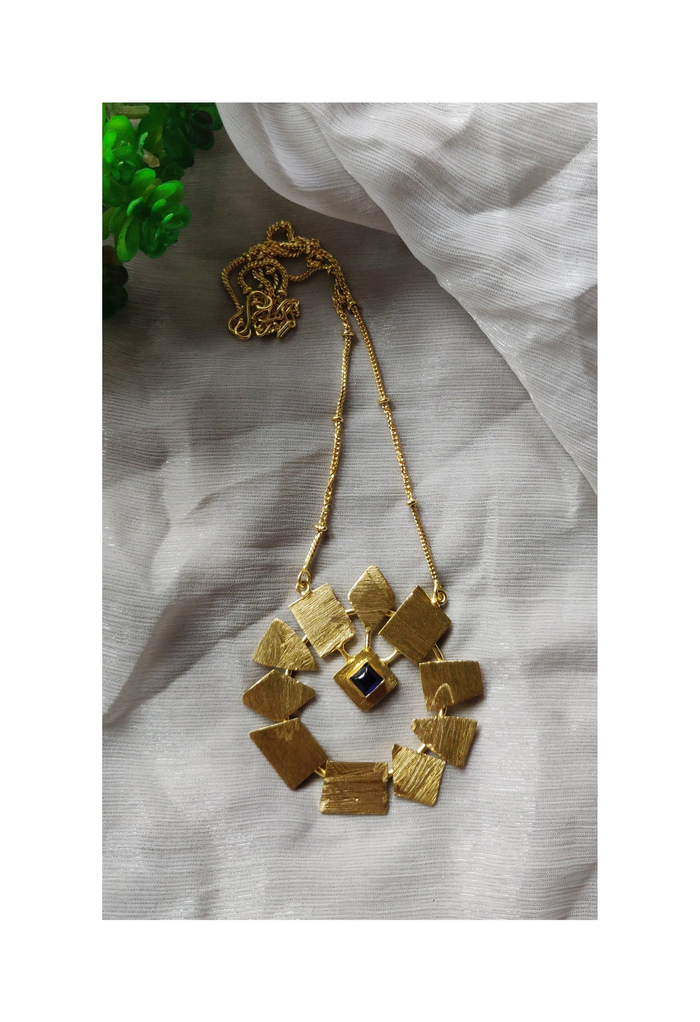 Geometrical Blue stone Neckpiece